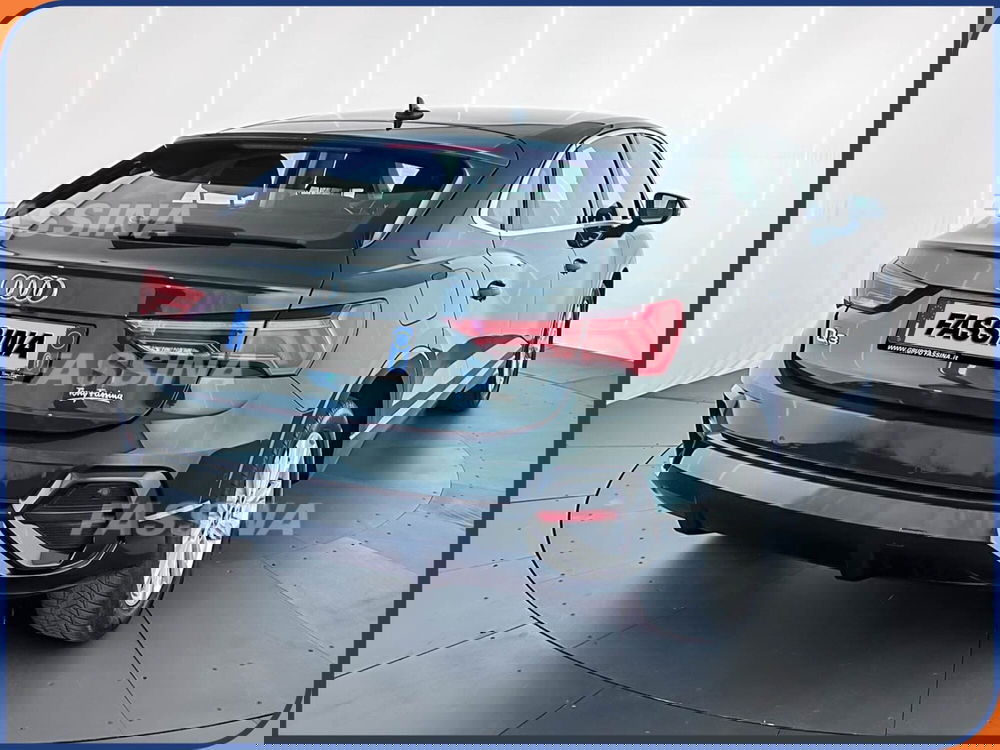 Audi Q3 Sportback usata a Milano (6)