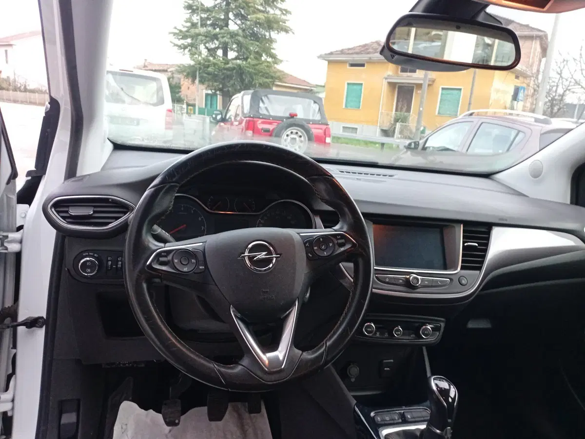 Opel Crossland X usata a Parma (10)
