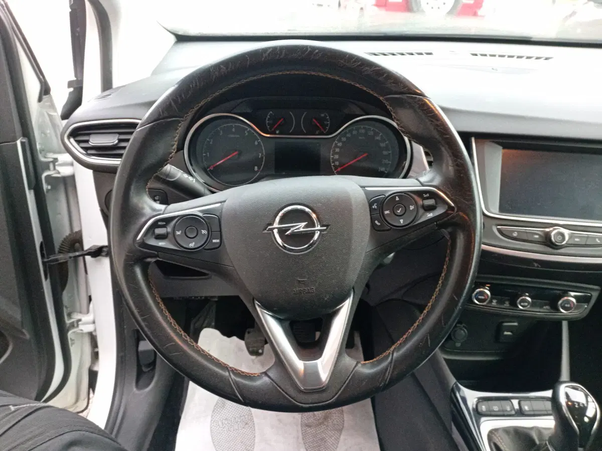 Opel Crossland X usata a Parma (11)