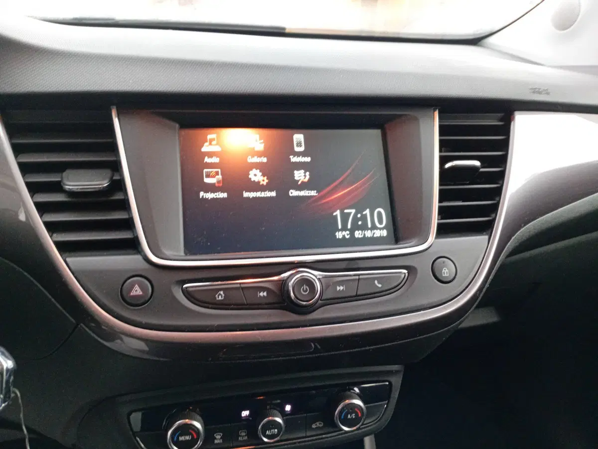 Opel Crossland X usata a Parma (15)