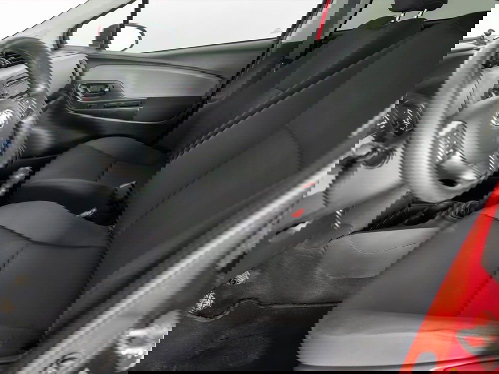 Toyota Yaris usata a Foggia (12)