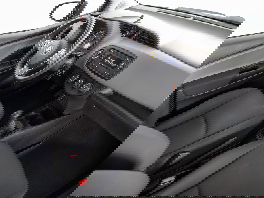 Toyota Yaris usata a Foggia (6)