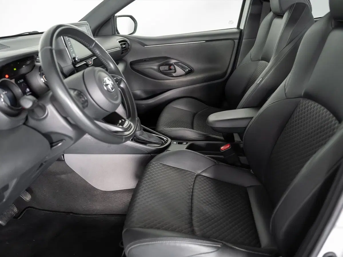 Toyota Yaris usata a Foggia (12)
