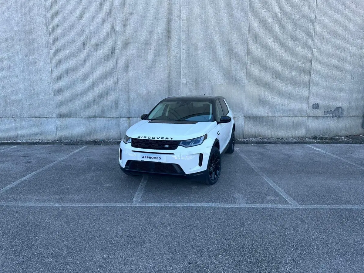 Land Rover Discovery Sport usata a Salerno