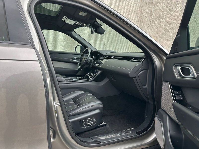 Land Rover Range Rover Velar usata a Salerno (4)