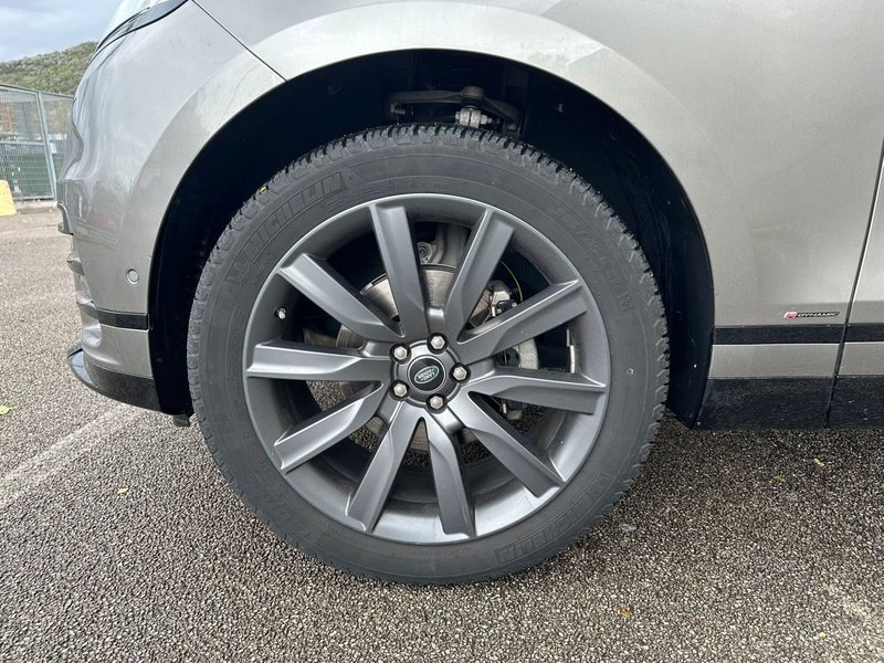 Land Rover Range Rover Velar usata a Salerno (9)