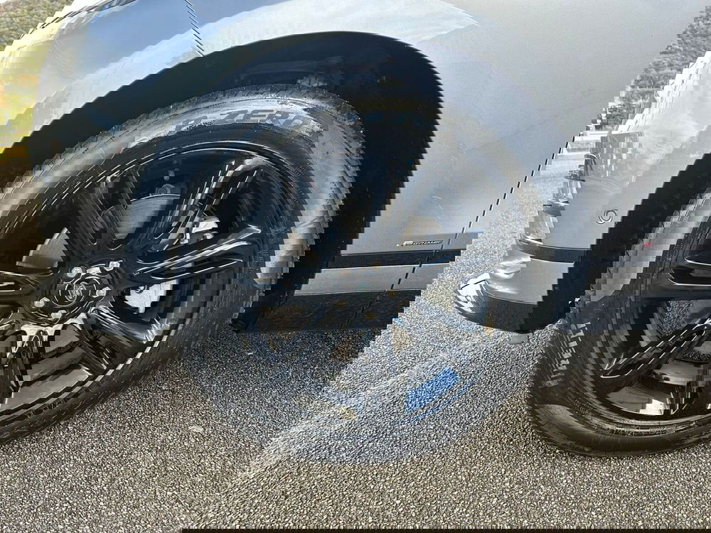 Land Rover Range Rover Velar usata a Salerno (9)