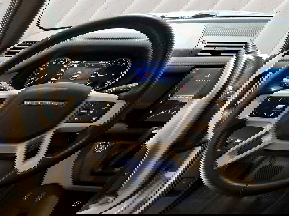 Land Rover Defender usata a Pavia (17)