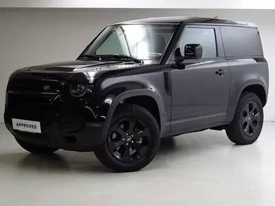 Land Rover Defender 90 3.0d i6 mhev X-Dynamic SE awd 250cv auto del 2023 usata a Tavernerio