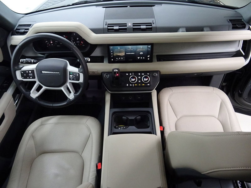 Land Rover Defender usata a Como (4)