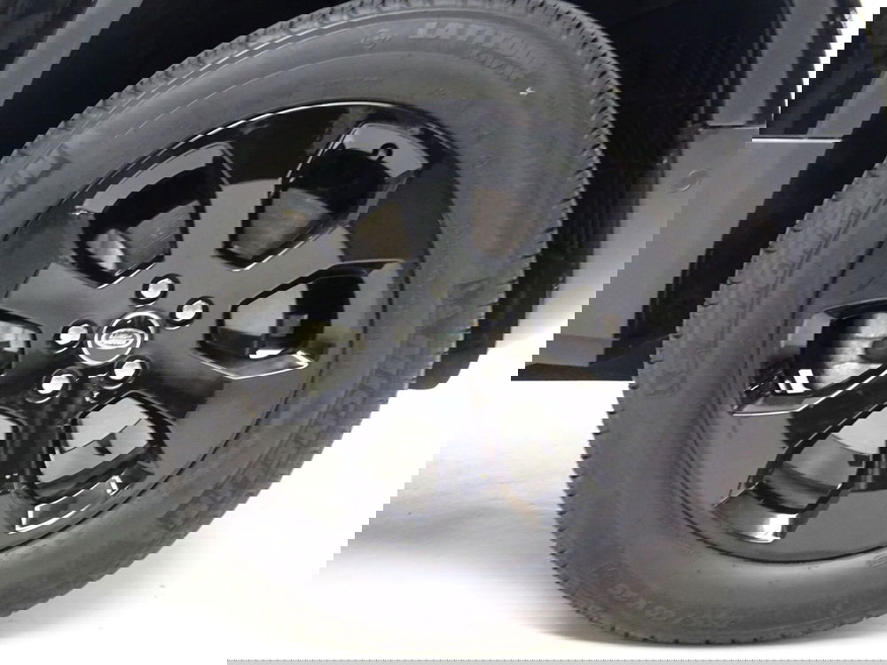 Land Rover Defender usata a Como (9)