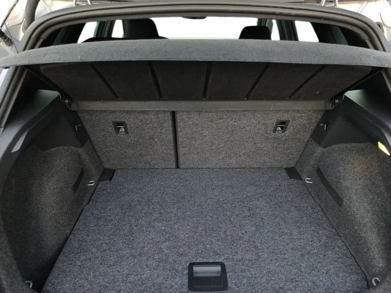 SEAT Arona usata a Udine (15)