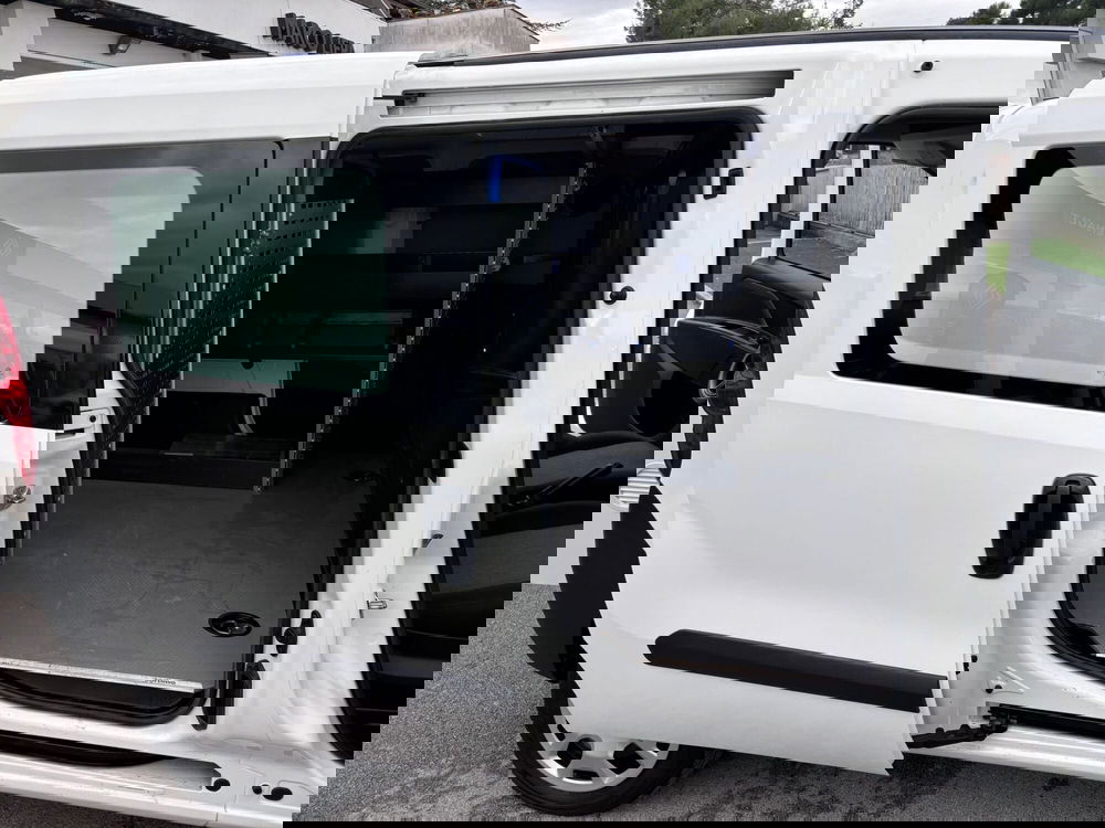 Fiat Doblò Furgone usata a Ancona (16)