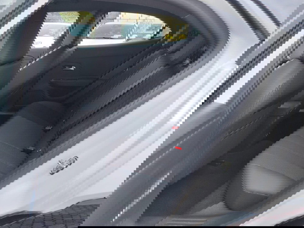 Opel Mokka usata a Pavia (4)