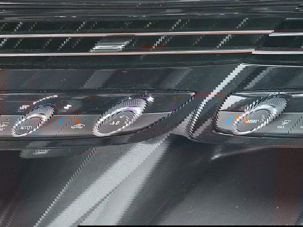 Opel Mokka usata a Pavia (7)