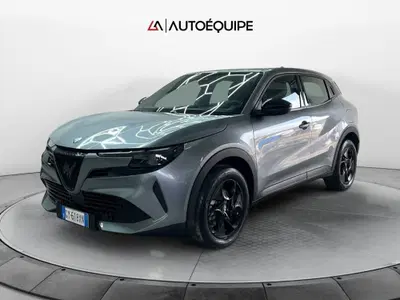 Alfa Romeo Junior 1.2 ibrida 145cv edct6 del 2025 usata a Marino