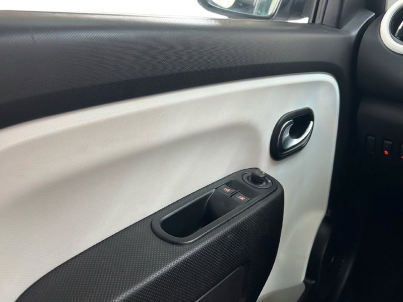 Renault Twingo usata a Roma (13)