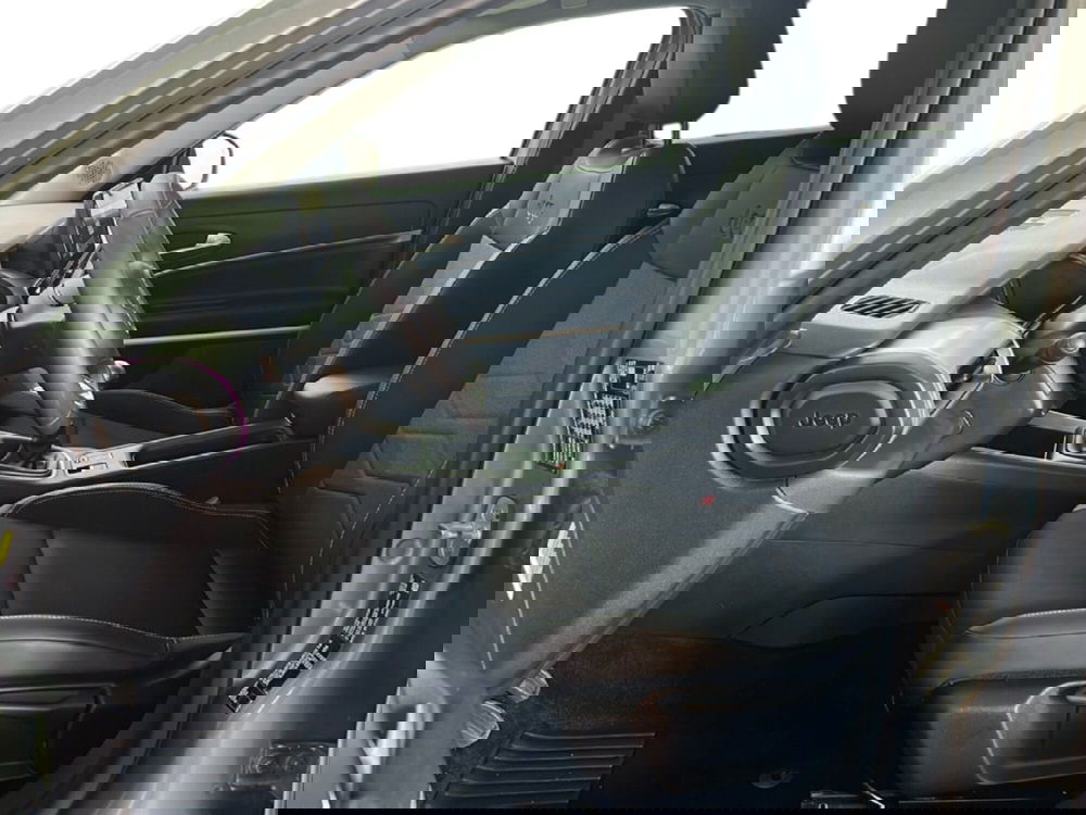 Jeep Avenger usata a Roma (14)