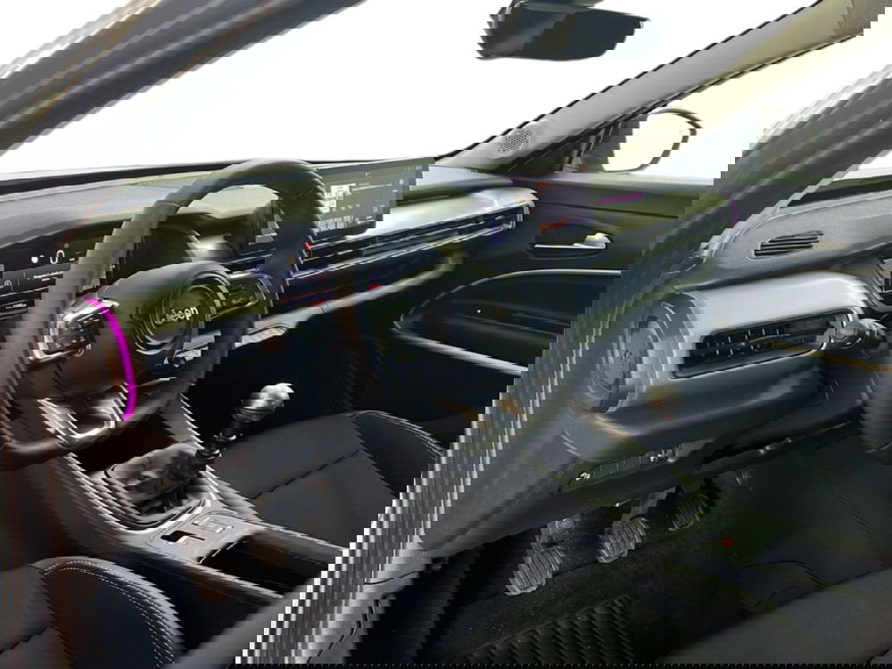 Jeep Avenger usata a Roma (15)