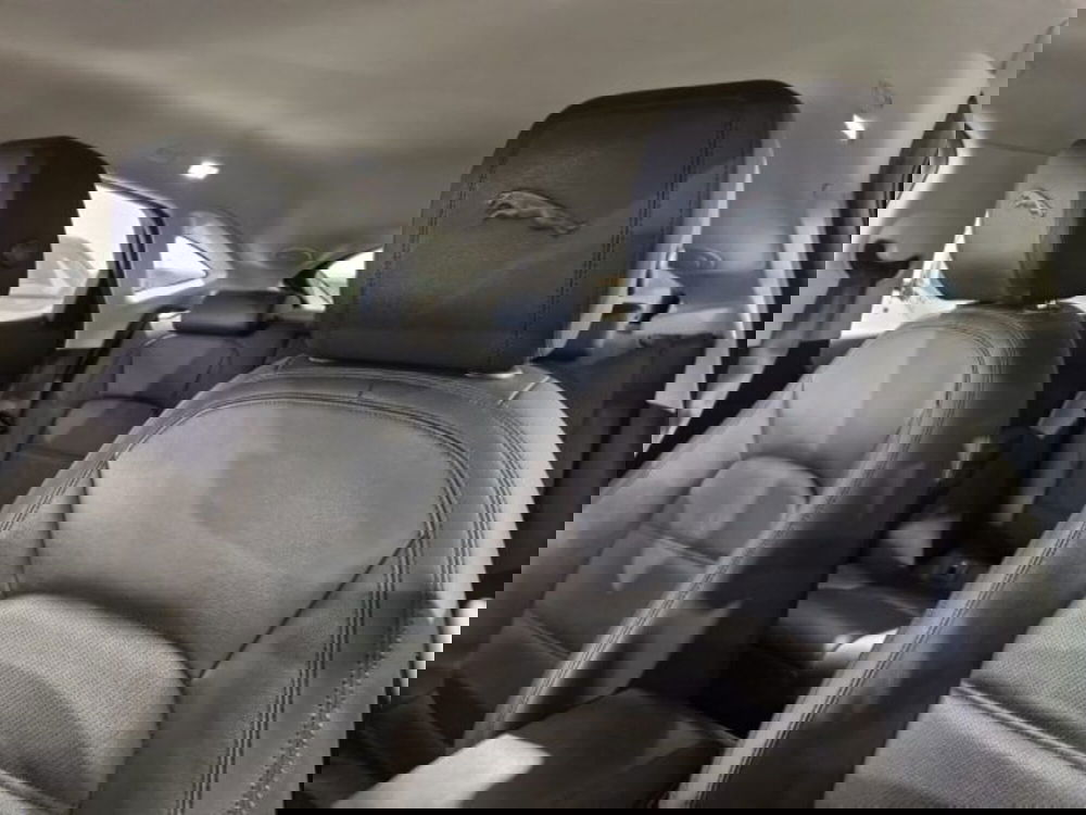 Jaguar E-Pace usata a Livorno (15)