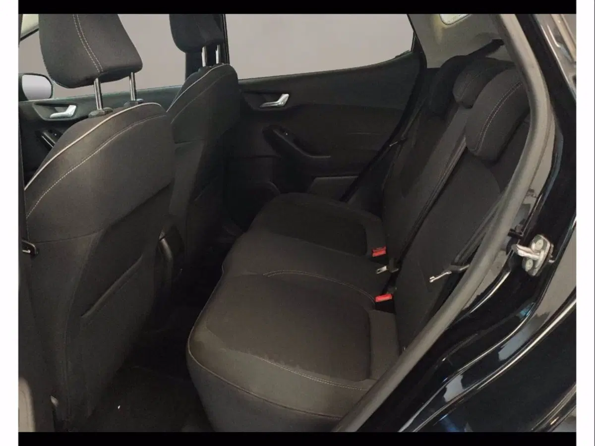 Ford Fiesta usata a Catania (11)