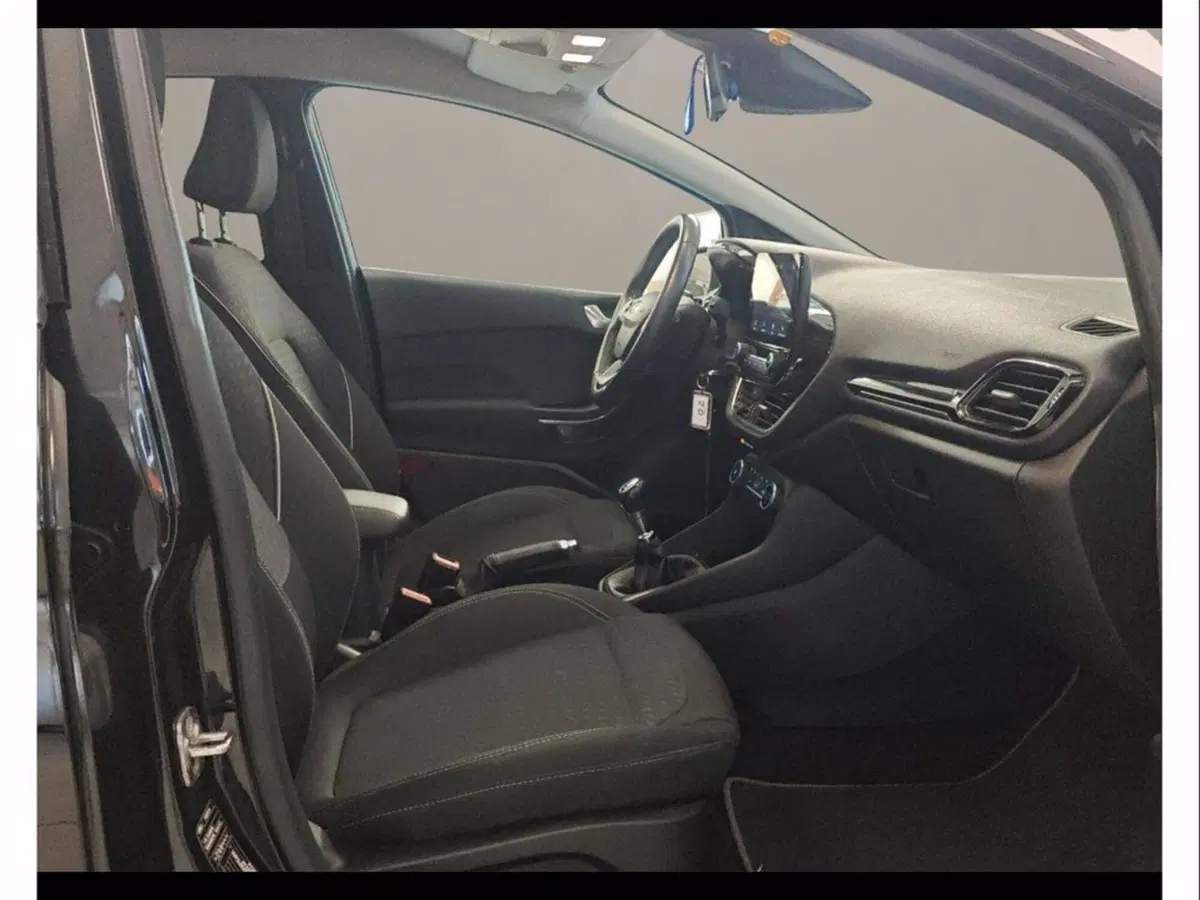 Ford Fiesta usata a Catania (15)