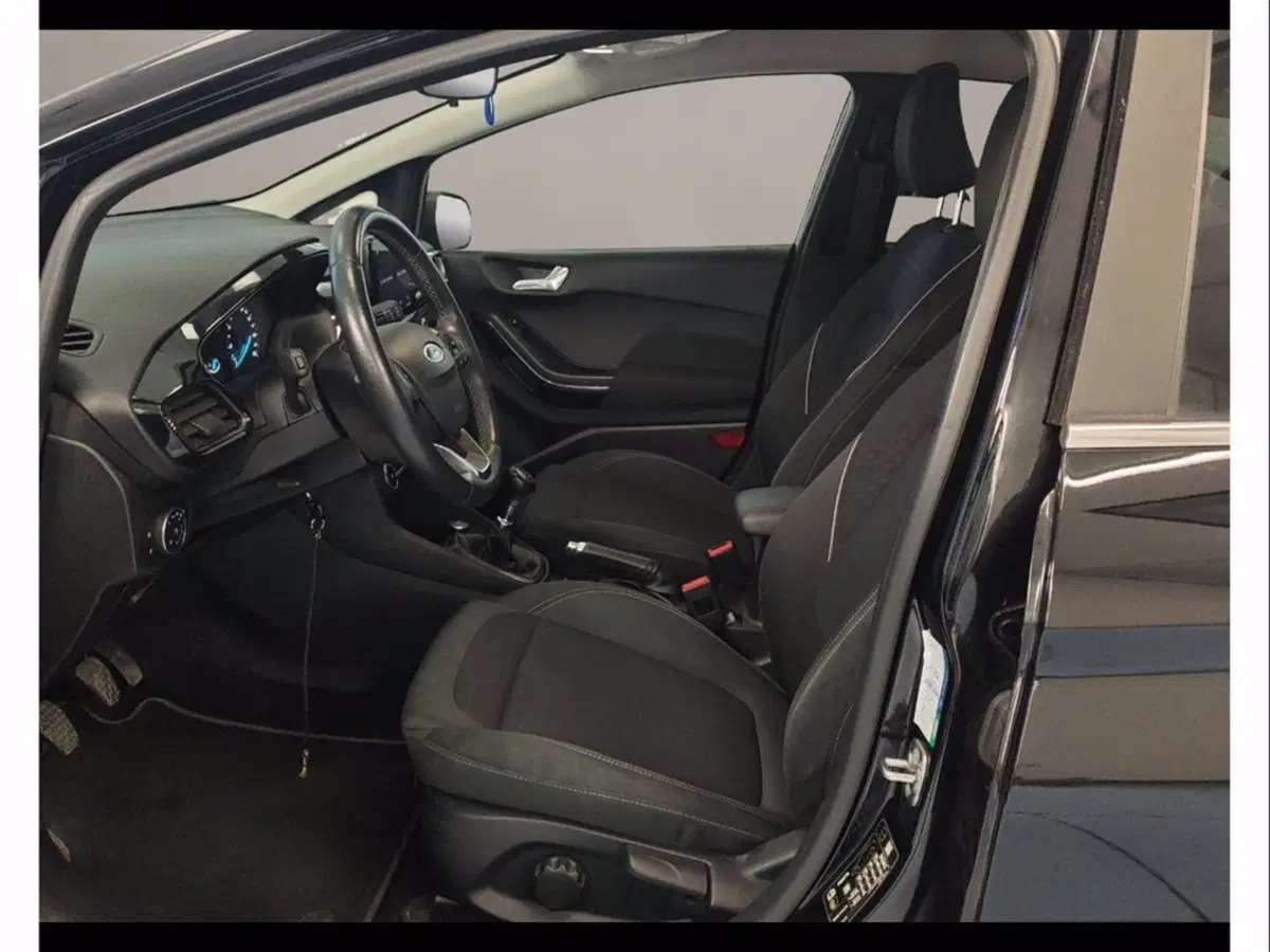 Ford Fiesta usata a Catania (9)