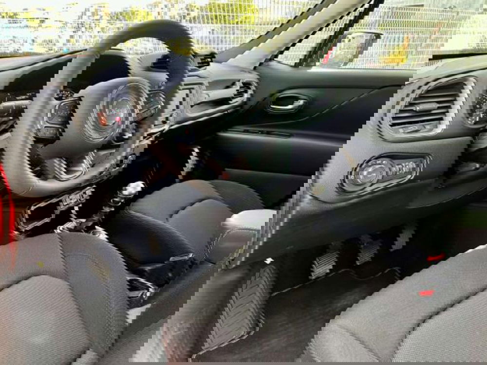 Jeep Renegade usata a Savona (13)