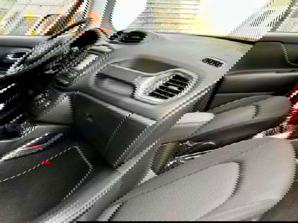 Jeep Renegade usata a Savona (14)