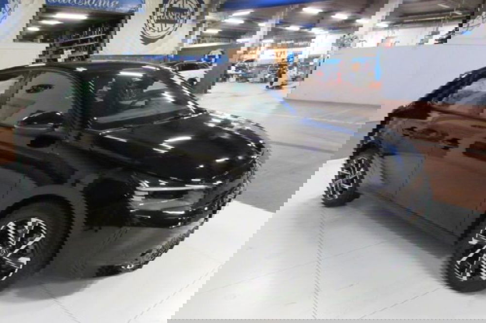 Opel Corsa nuova a Milano (2)