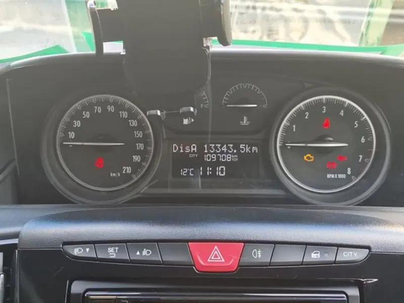 Lancia Ypsilon usata a Salerno (11)