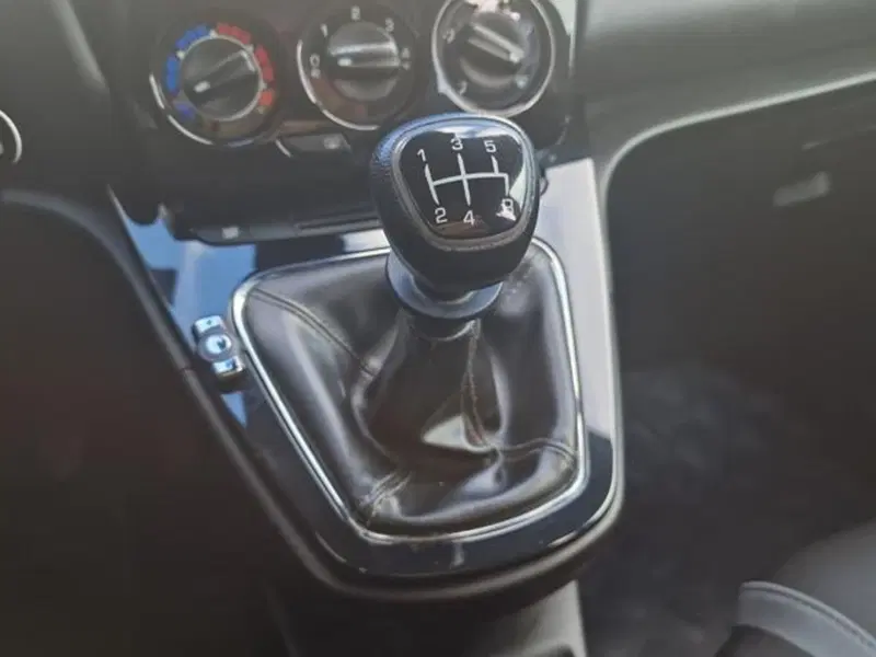 Lancia Ypsilon usata a Salerno (17)