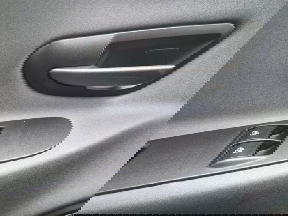 Lancia Ypsilon usata a Salerno (20)