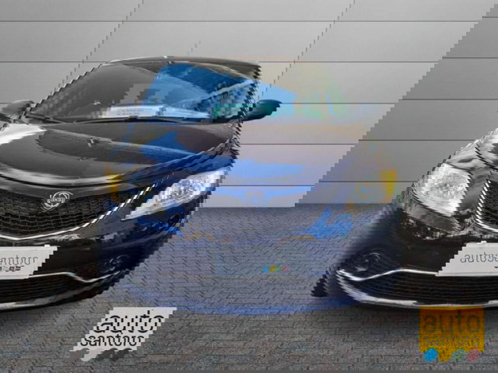 Lancia Ypsilon usata a Salerno (5)