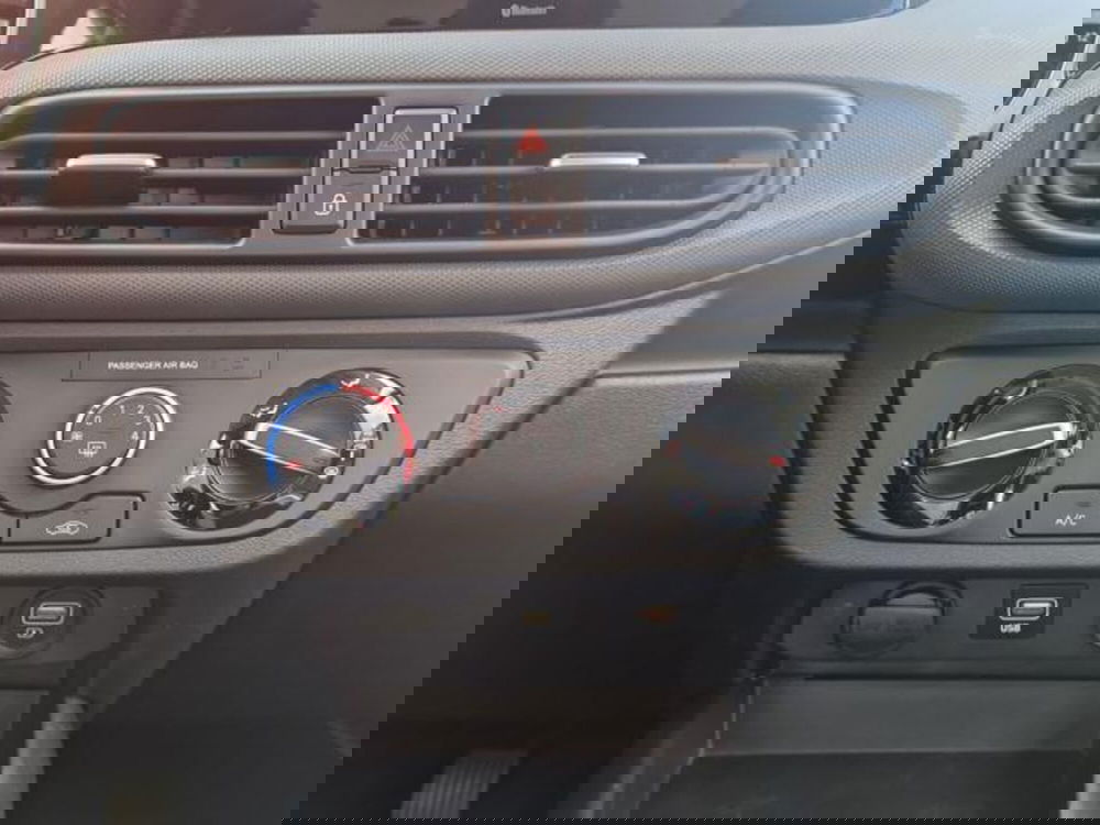 Hyundai i10 usata a Salerno (16)