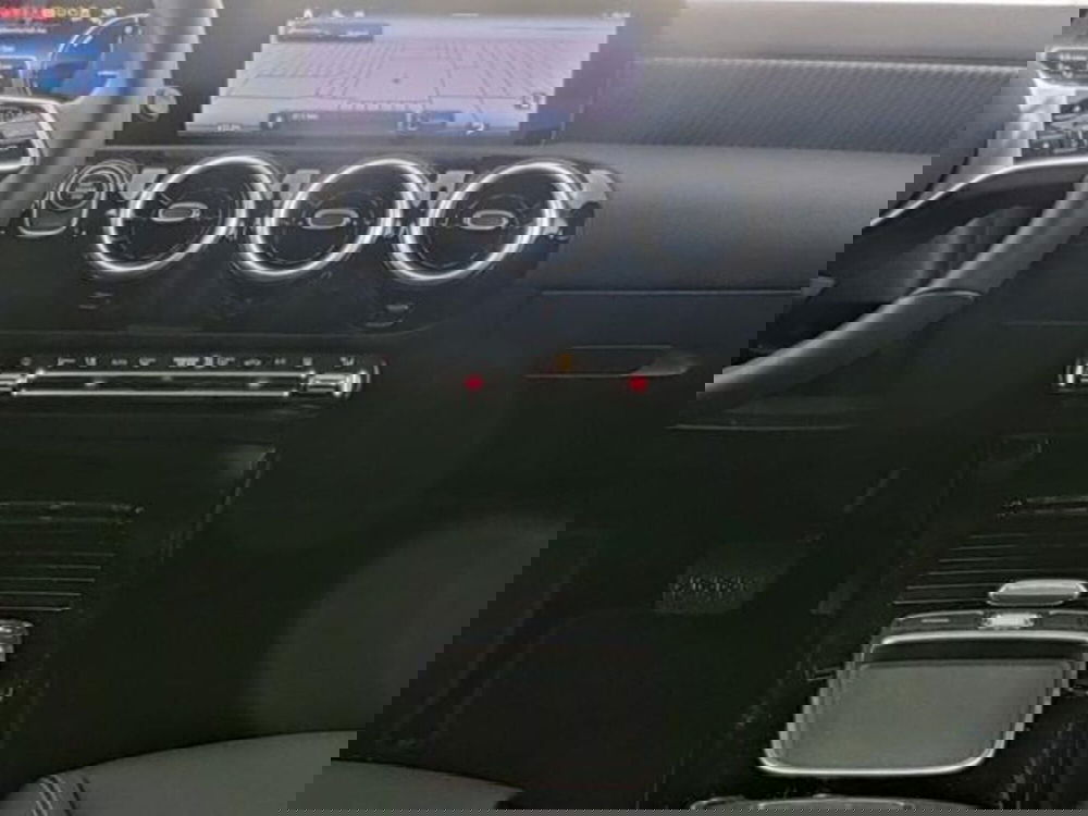 Mercedes-Benz Classe A usata a Milano (9)
