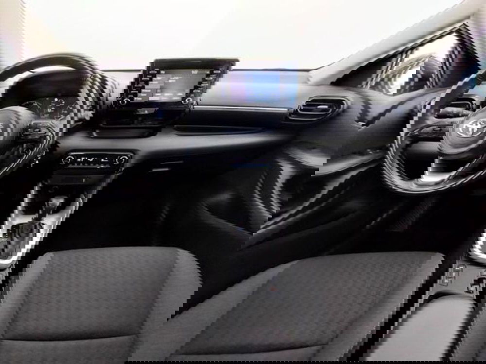 Toyota Yaris Cross usata a Como (4)