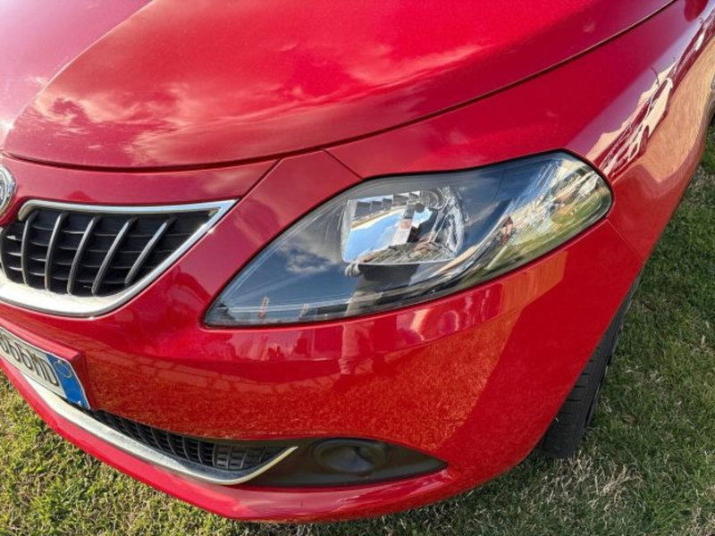 Lancia Ypsilon usata a Roma (13)