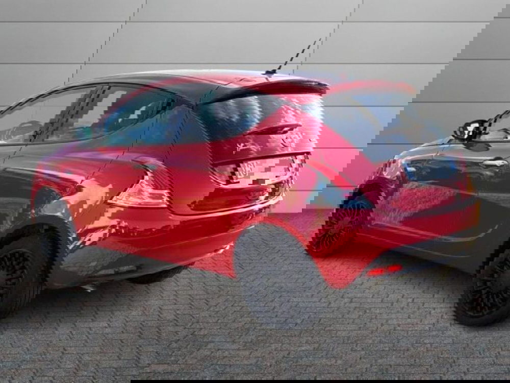 Lancia Ypsilon usata a Roma (4)