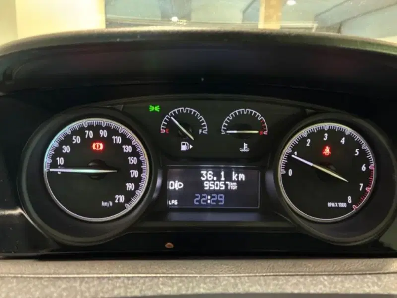 Lancia Ypsilon usata a Ancona (12)