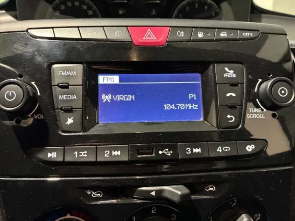 Lancia Ypsilon usata a Ancona (18)