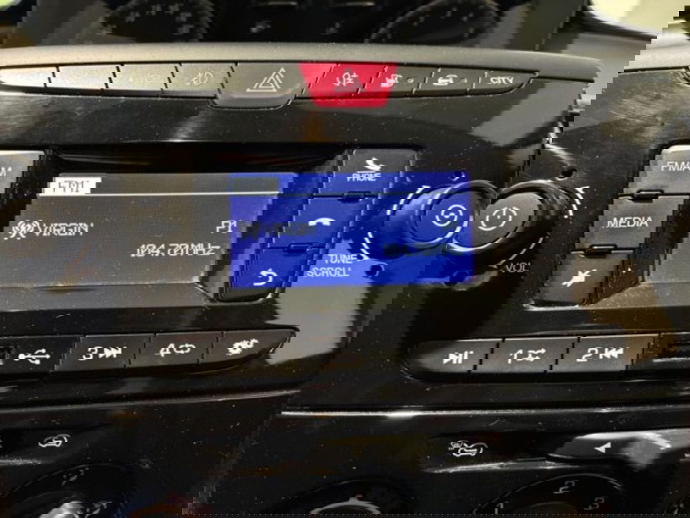 Lancia Ypsilon usata a Ancona (18)