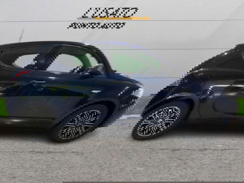 Lancia Ypsilon usata a Ancona (3)