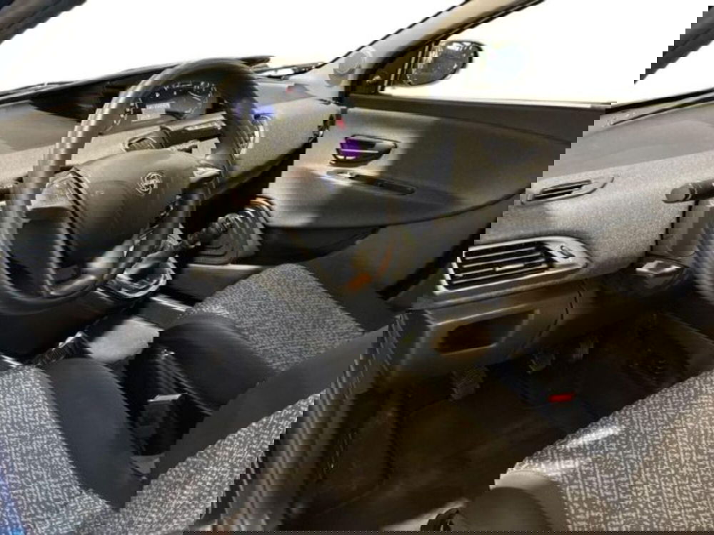 Lancia Ypsilon usata a Ancona (9)