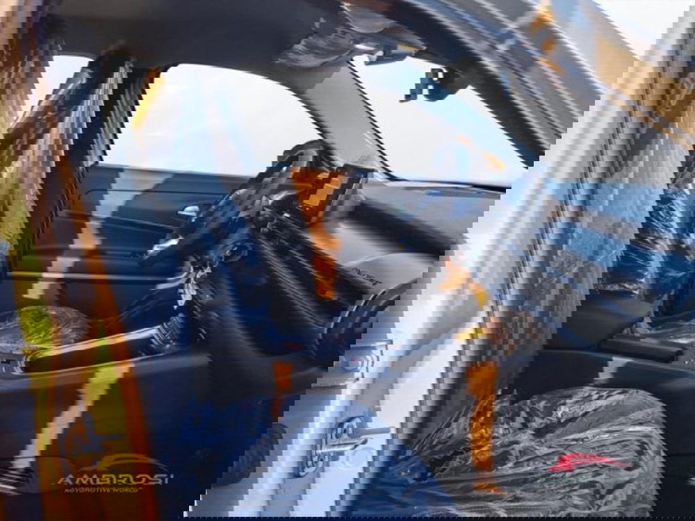 Jeep Avenger nuova a Perugia (12)