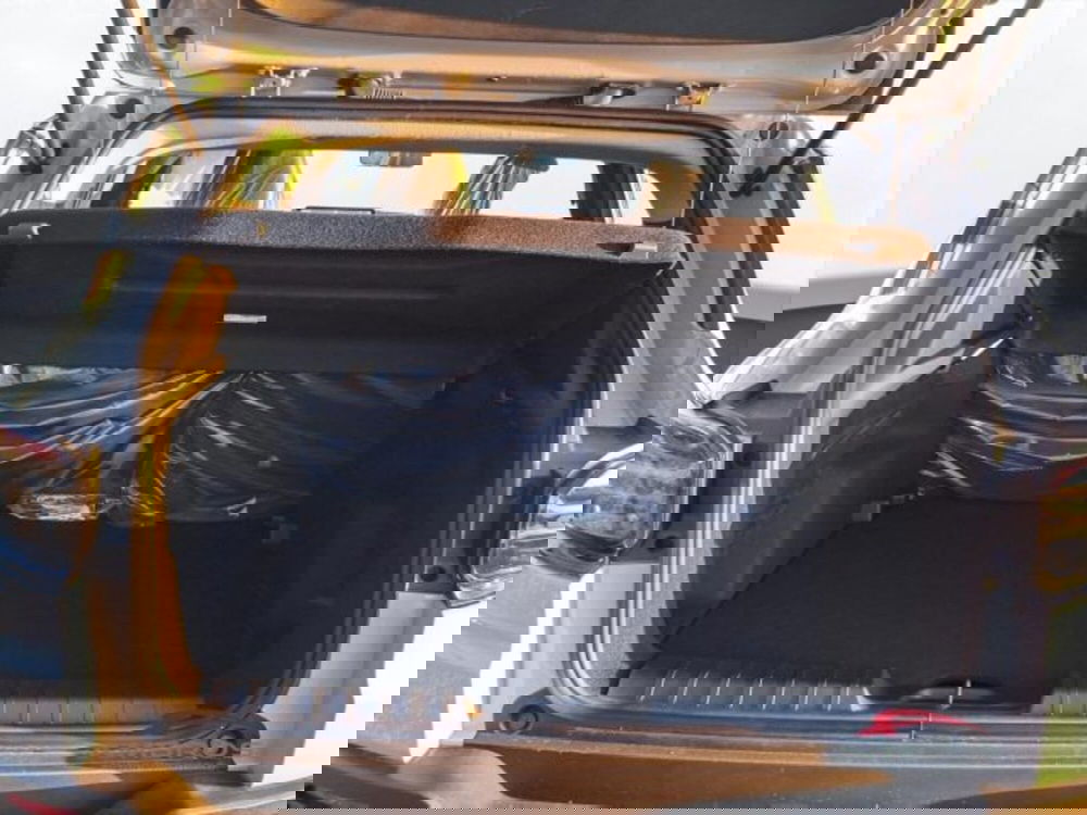 Jeep Avenger nuova a Perugia (9)