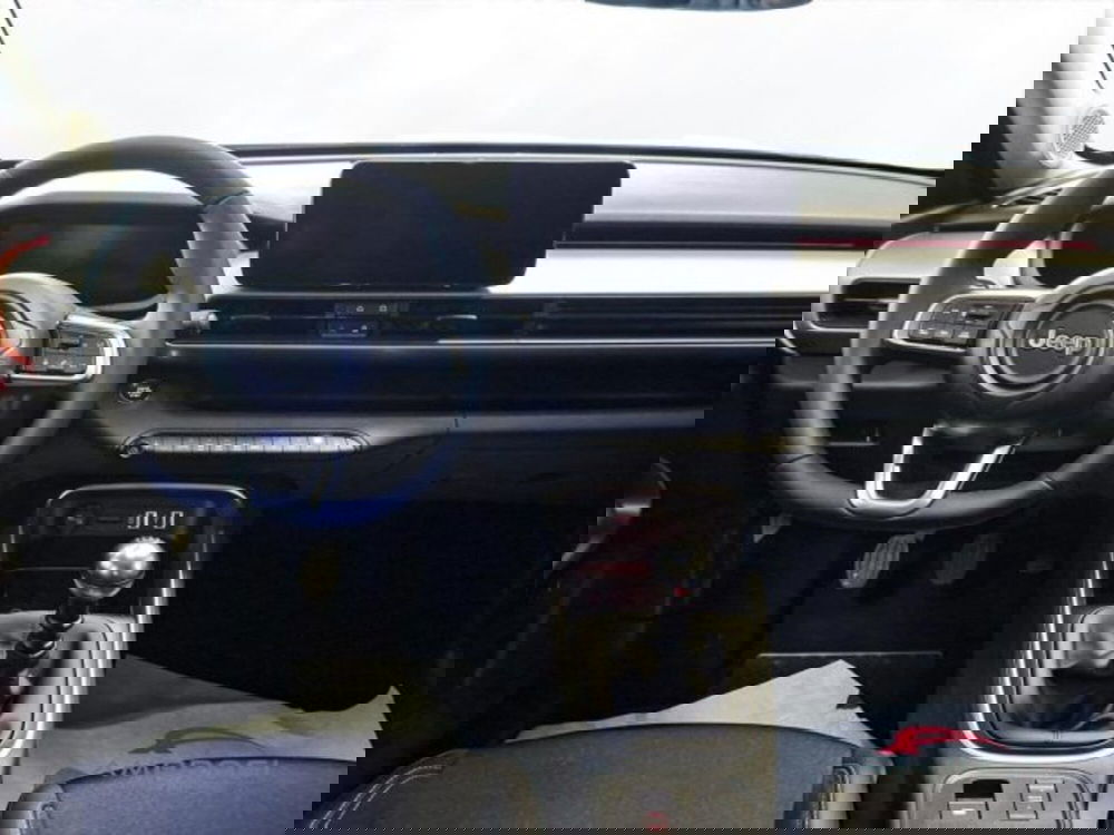 Jeep Avenger nuova a Perugia (15)