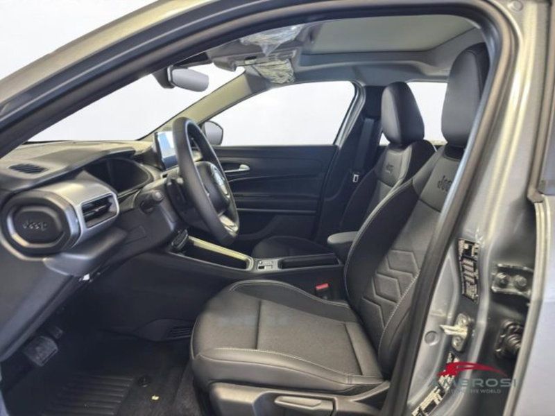 Jeep Avenger nuova a Perugia (10)