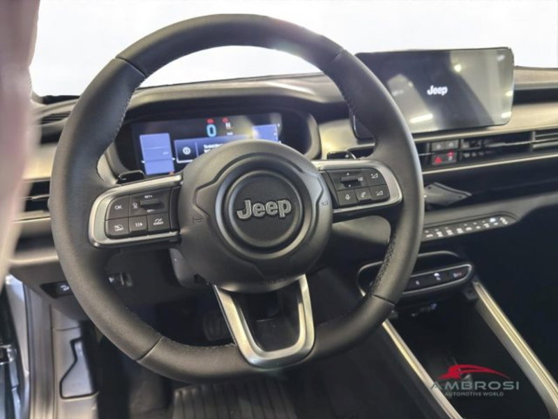 Jeep Avenger nuova a Perugia (14)