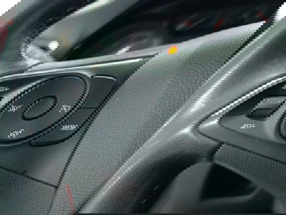 Opel Crossland usata a Catania (19)